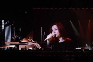 “2025最火热榜Top10歌单，今年是大家的分手年吗”